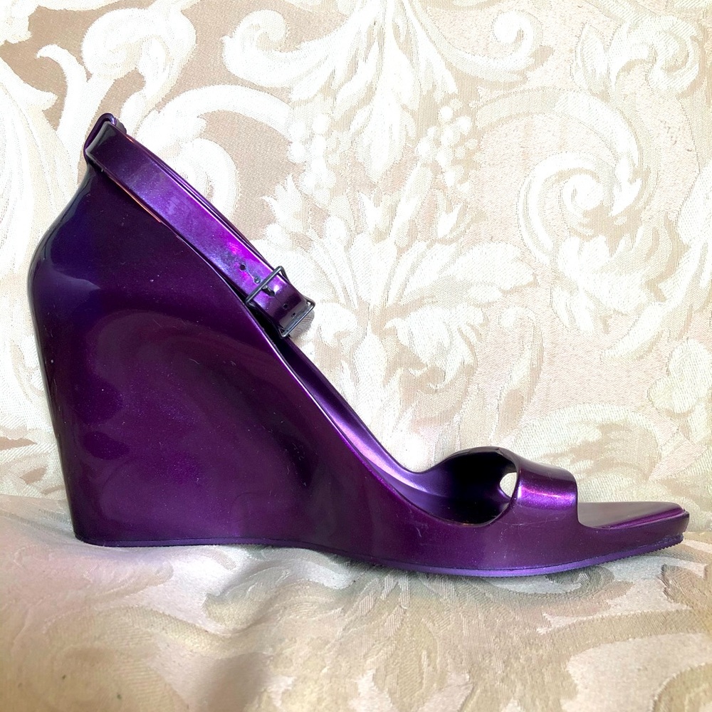 Melissa ankle strap, aubergine, PVC wedge